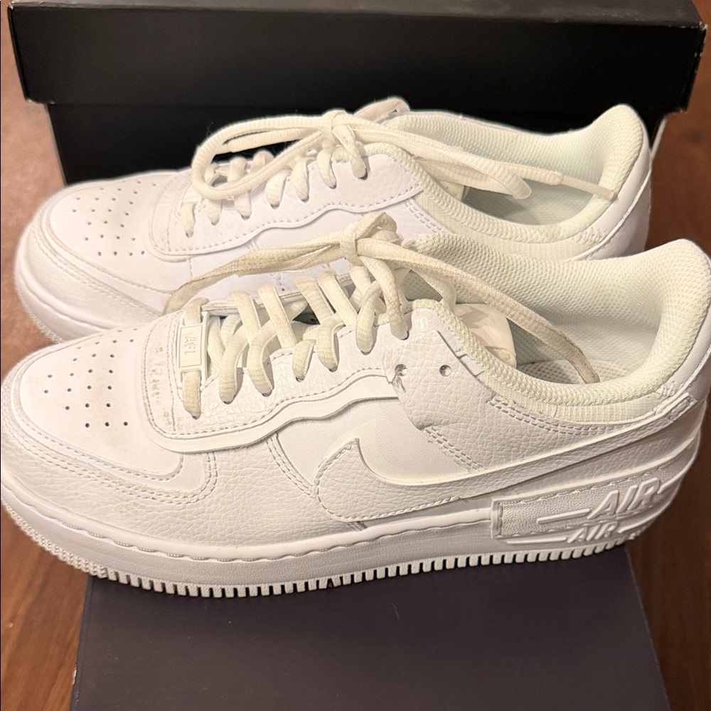 Nike Air Force 1 Triple  White  Sneakers